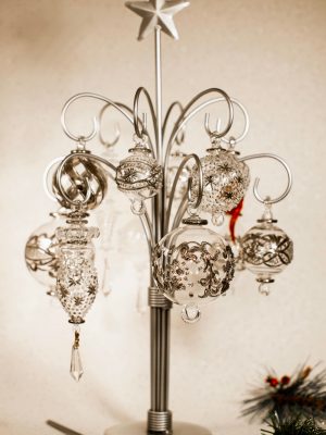 12 Arm Ornament Stand (Large - 19") ~ Silver