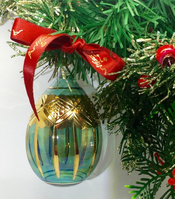 Regal Egg Ornament - Green