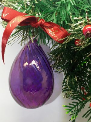 Swirl Diagonal Egg Ornament (M) ~ Purple