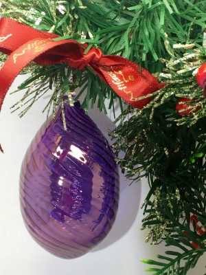 Swirl Wiggle Egg Ornament (S) ~ Purple