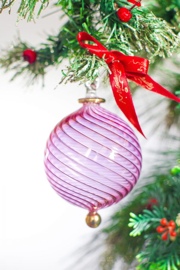 Classic Swirl Ornament (XS) ~ Pink