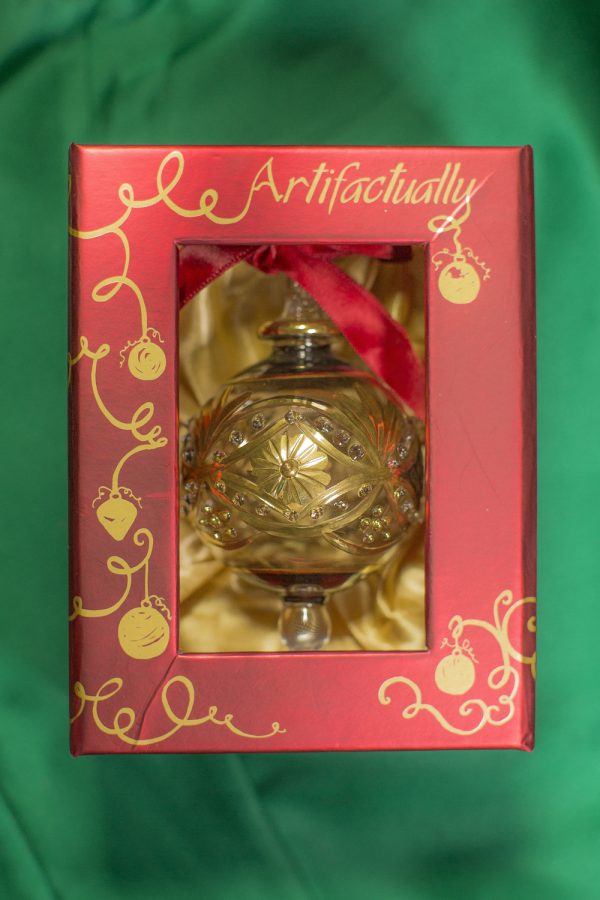 Victorian Raised Ornament (XL) ~ Smoke - Image 2