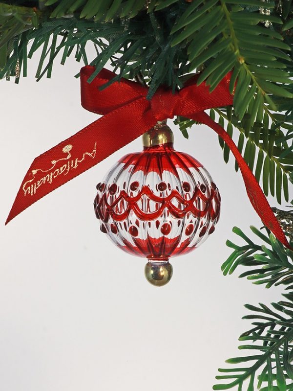 Red Lace Ornament (M) ~ Red