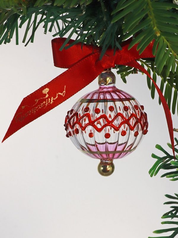 Red Lace Ornament (M) ~  Pink