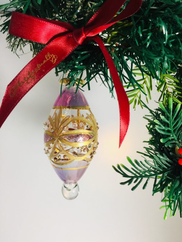 Victorian Raised Oblong Ornament (S) ~ Purple