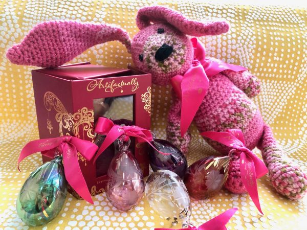 Floral Etched Egg (XS) ~ Gift Boxed