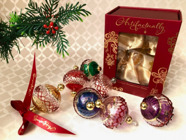 Red Lace Bauble (XS) ~ Pink - Image 2