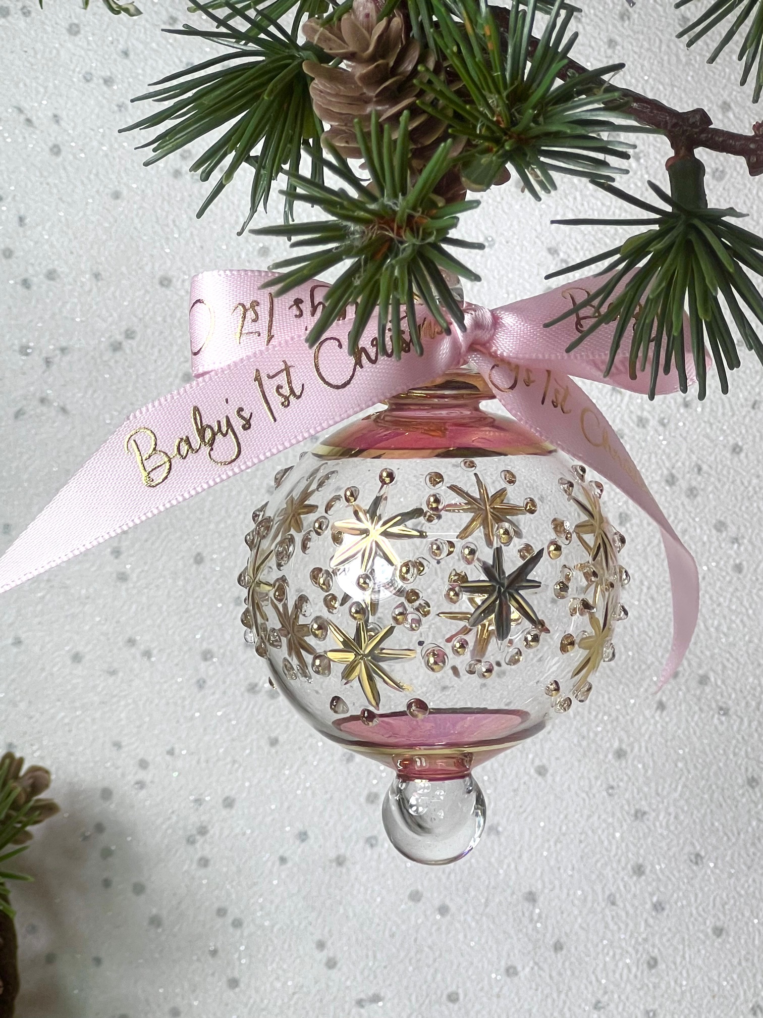 Baby's 2025 Starburst Bauble (S) ~ Pink