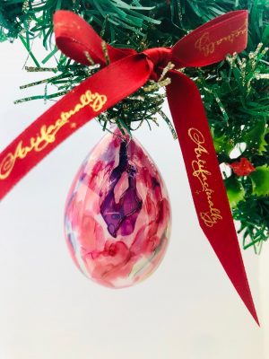 Marble Egg Ornament (M) ~ Red