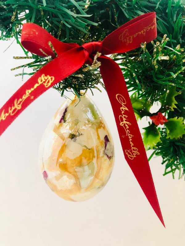 Marble Egg Ornament (M) ~ Yellow