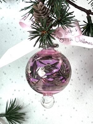 Baby’s 2024 Feather Ornament (S) ~ Pink/Silver