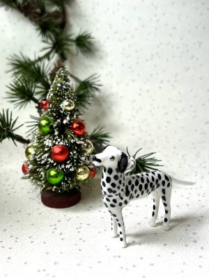 Solid Glass Dalmatian Figurine (S) ~ Black/White