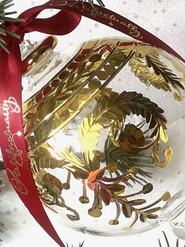 Versailles Bauble (L) ~ Gold