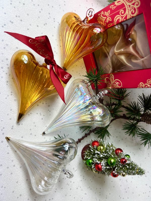 Classic Heart - Clear Iridescent With Gold Tip M (8cm) - Image 2