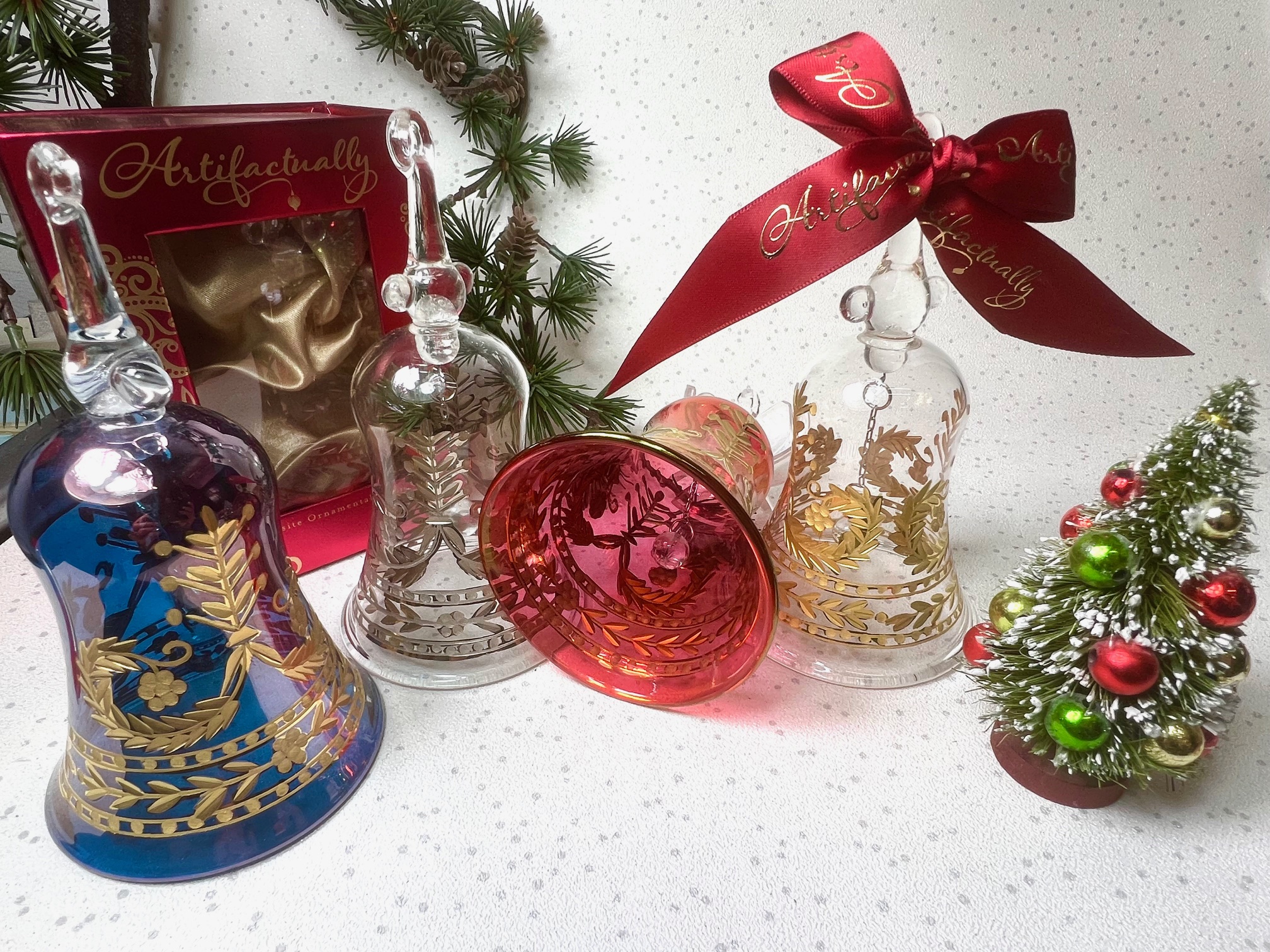 Versailles Etched Bell (L) - Rose Red - Image 2