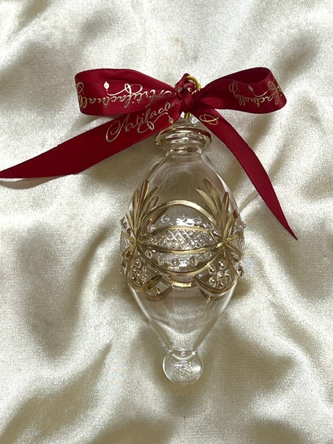 Christmas Ornament (M) ~ Clear / Gold