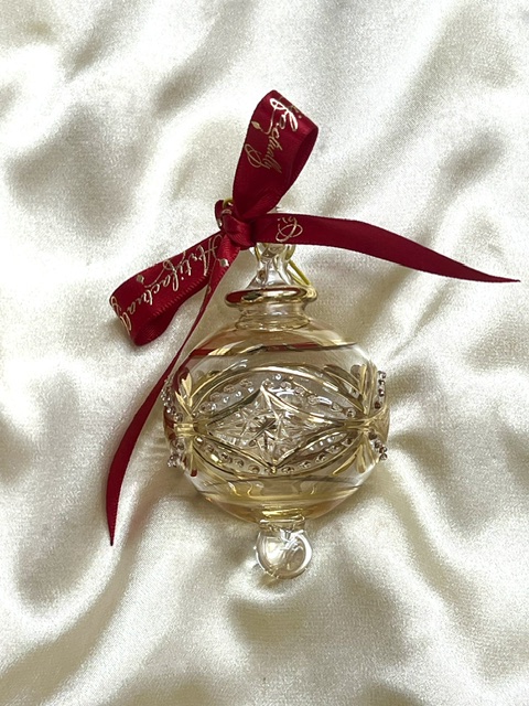 Christmas Ornament (M) ~ Clear / Gold