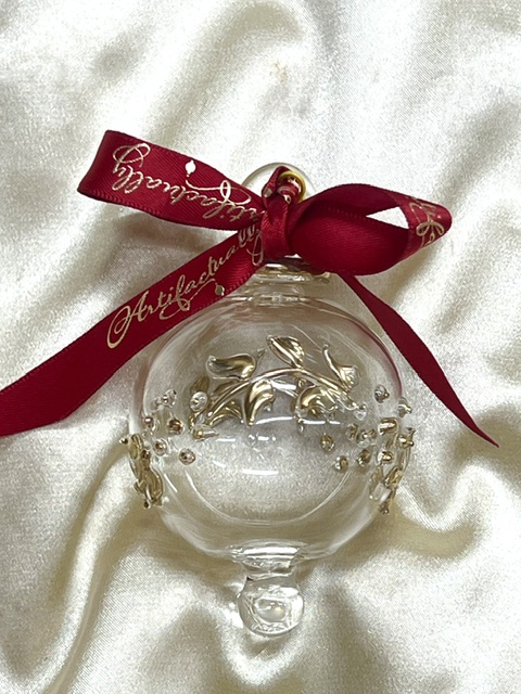 Christmas Ornament (M) ~ Clear / Gold
