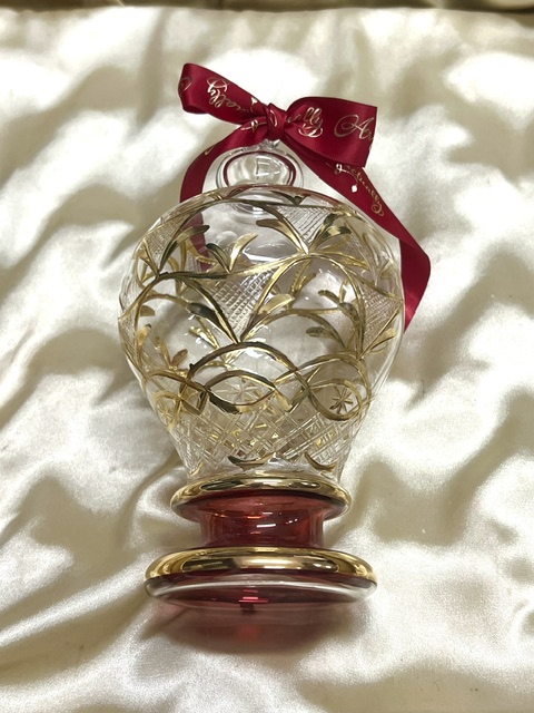 Christmas Novelty (XL) ~ Royal Crown ~ Red