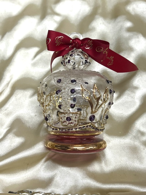 Christmas Novelty (XL) ~ Royal Crown ~ Red