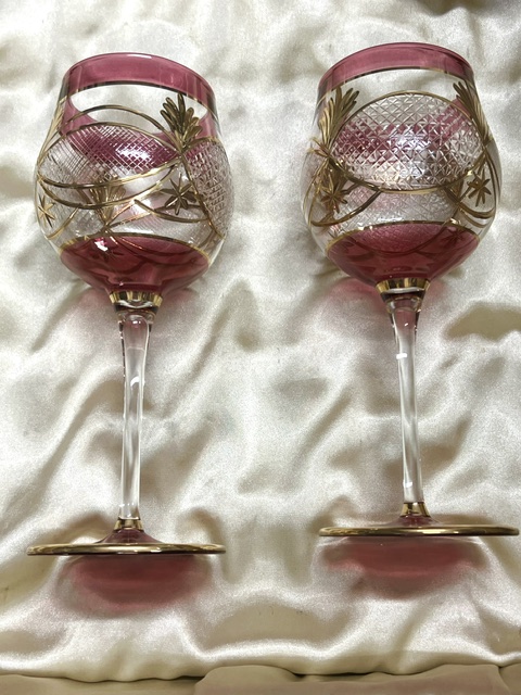 Christmas Novelty (XXL) ~ Cranberry Wine Glass or Votive