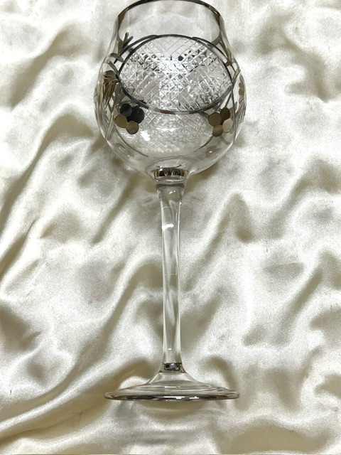 Christmas Novelty (XXL) ~ Silver Wine Glass or Votive