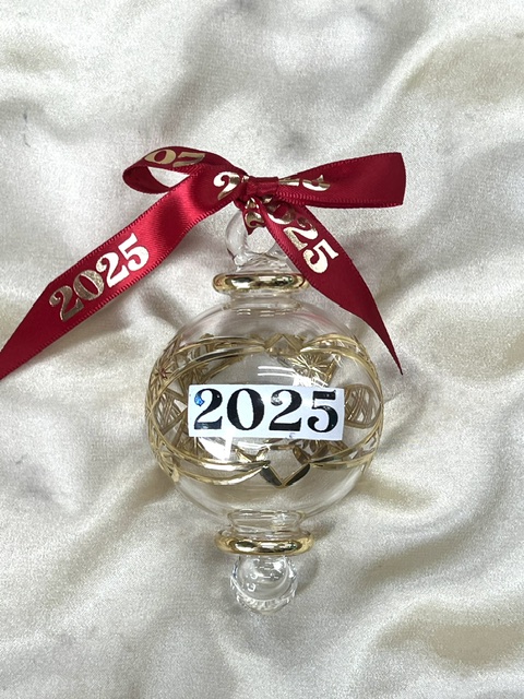 Christmas 2025 'Year' Ornament (M) ~ Gold
