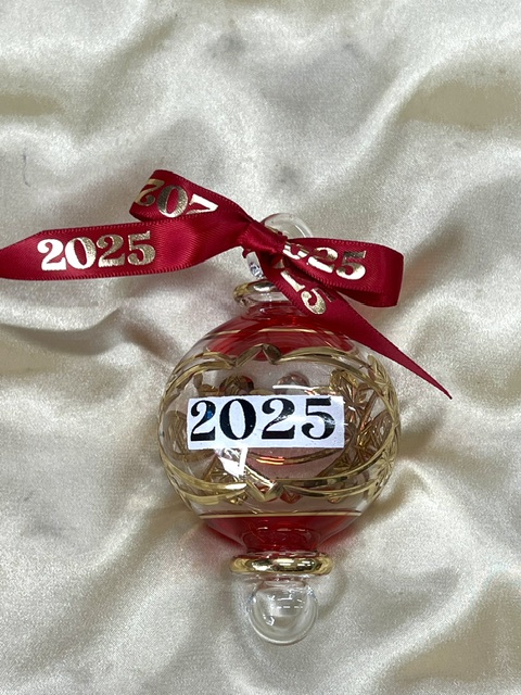 Christmas 2025 'Year' Ornament (M) ~ Red