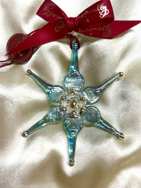 Christmas Star Ornament (M) ~ Green