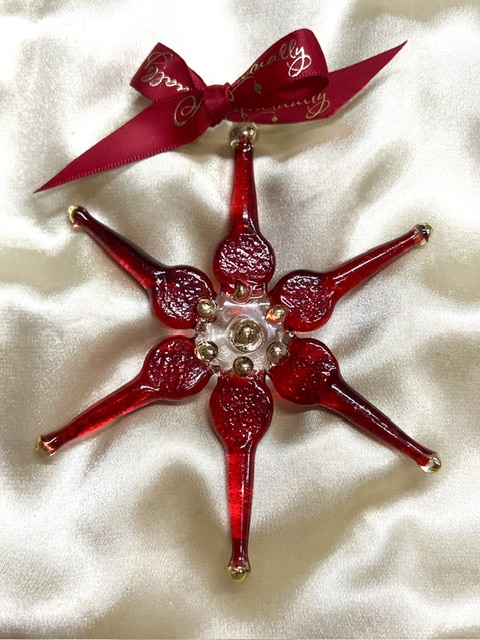 Christmas Star Ornament (M) ~ Red