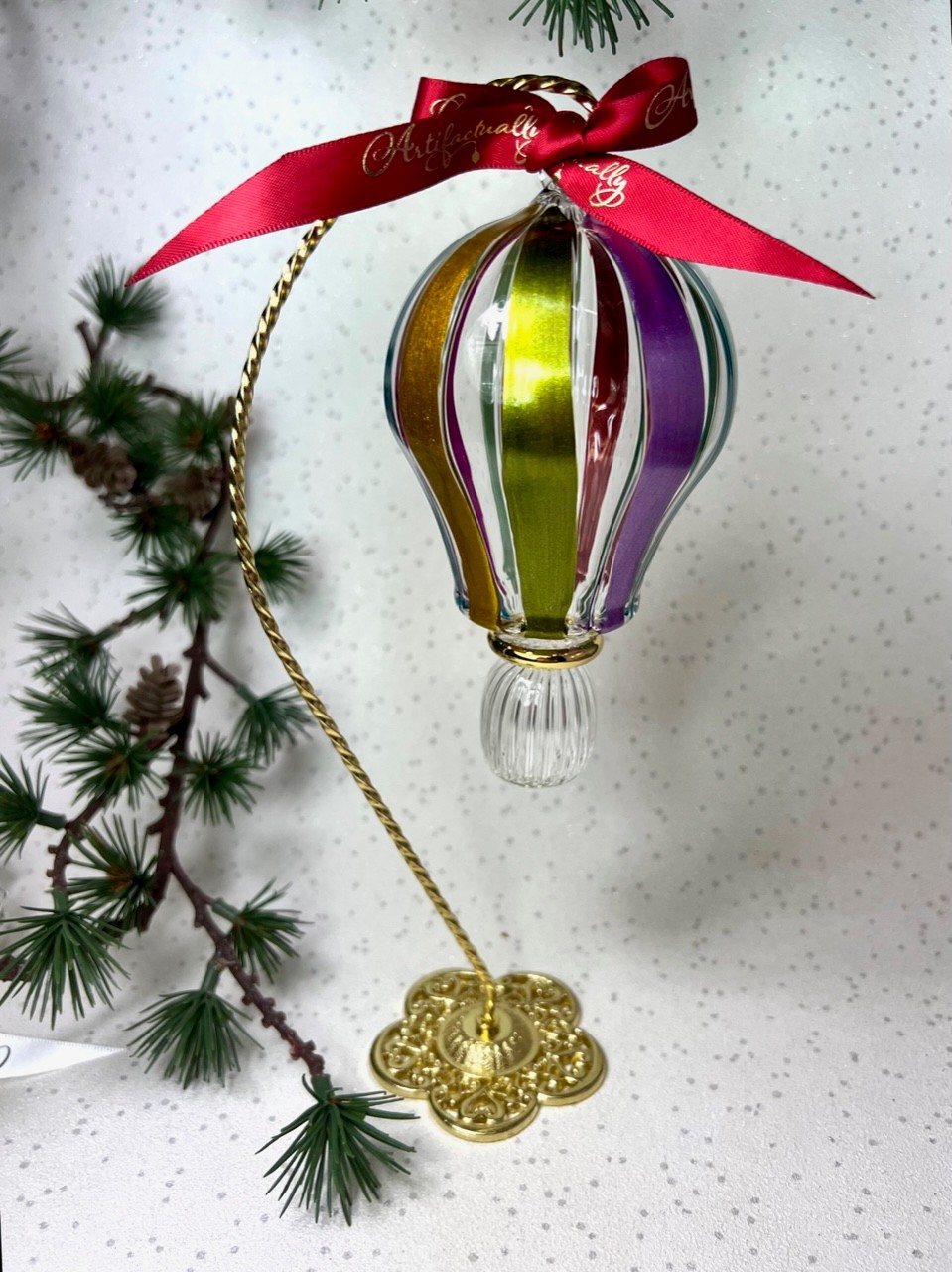 1 Arm Filagree Ornament Stand (25cm) ~ Gold