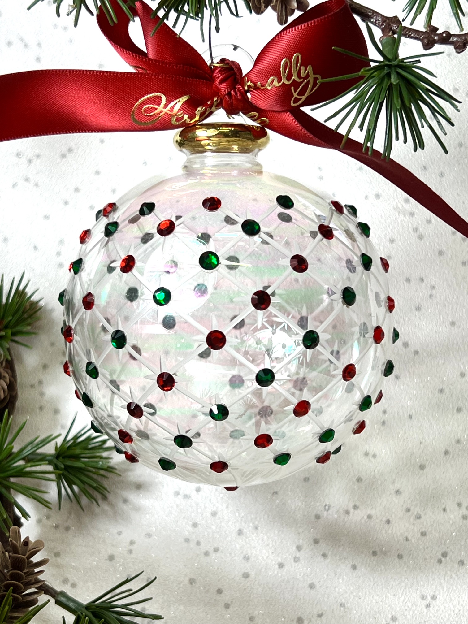 Diamonte Lattice Bauble (L) ~ Red/Green