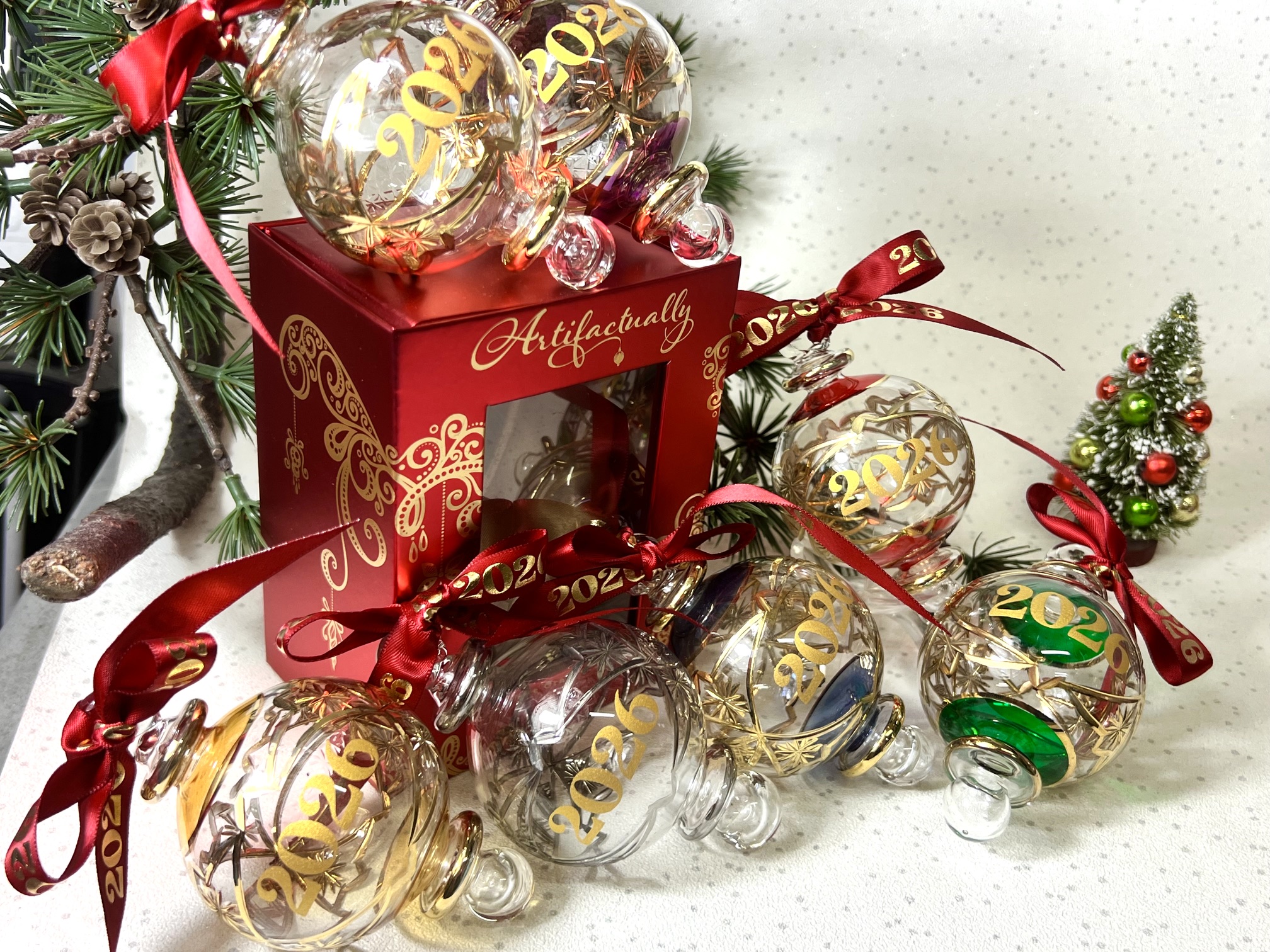 2026 ‘YEAR’ Bauble (M) ~ Gold - Image 3