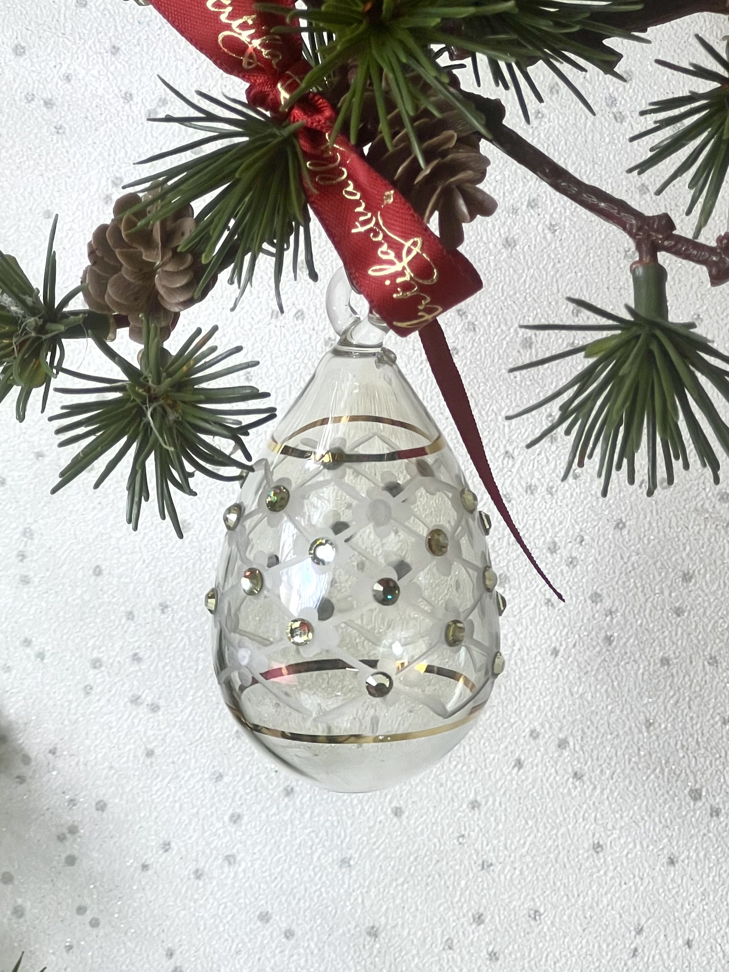 Diamanté Egg (S) ~ Sage Green