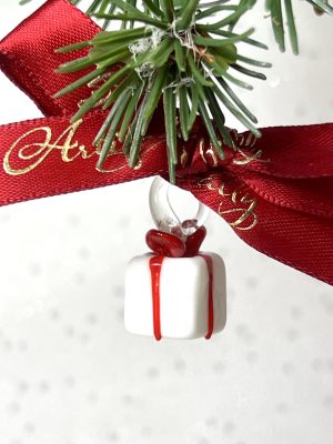 Mini Glass Christmas Present ~ White/Red