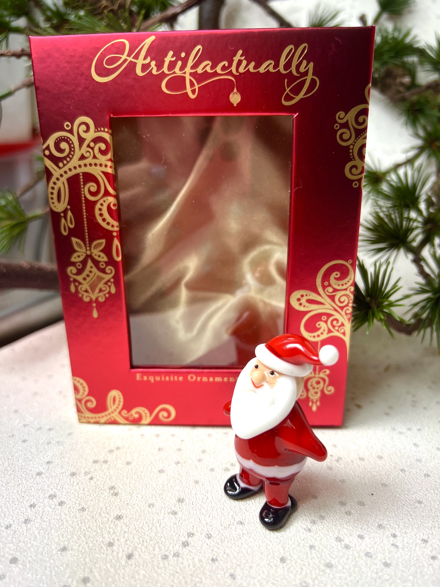 Solid Glass Santa Claus Figurine (S) ~ Red/White - Image 2