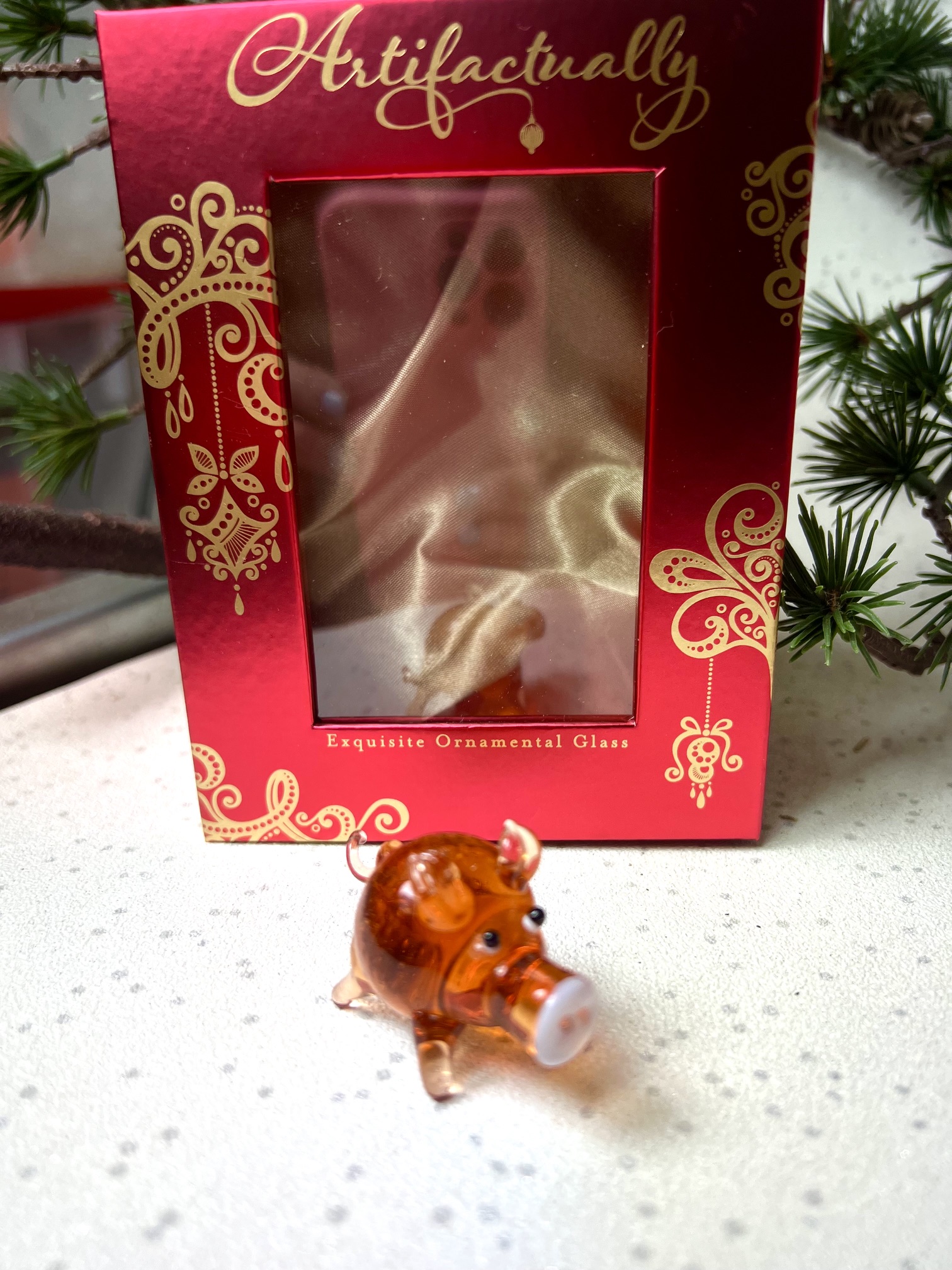 Solid Glass Piggy Figurine (S) ~ Amber