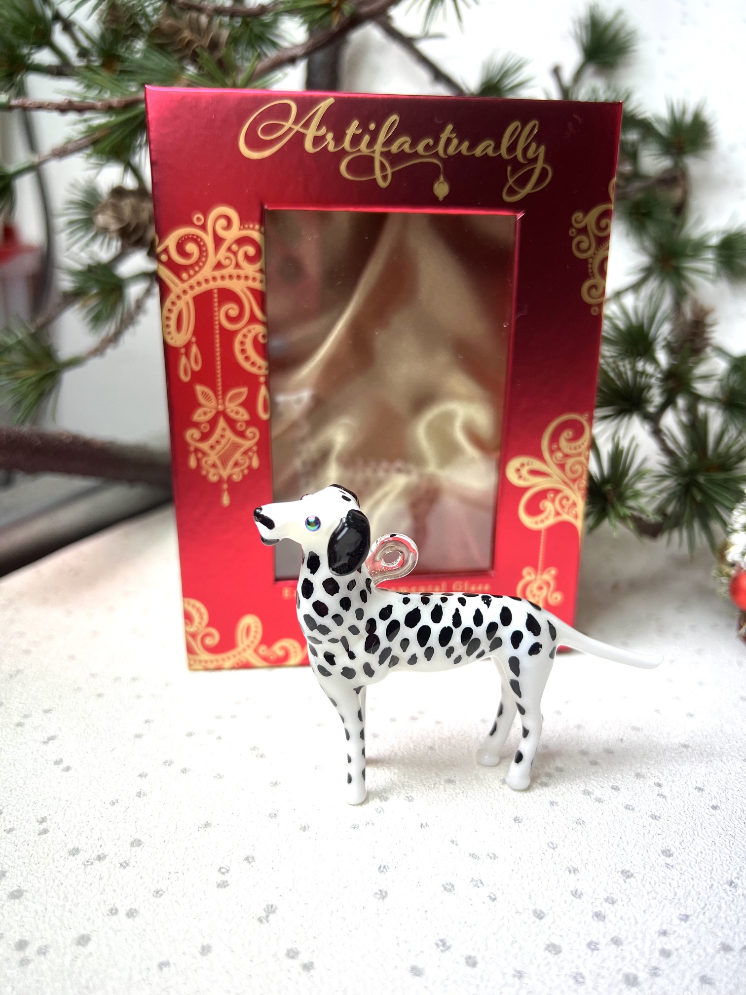 Solid Glass Dalmatian Figurine (S) ~ Black/White