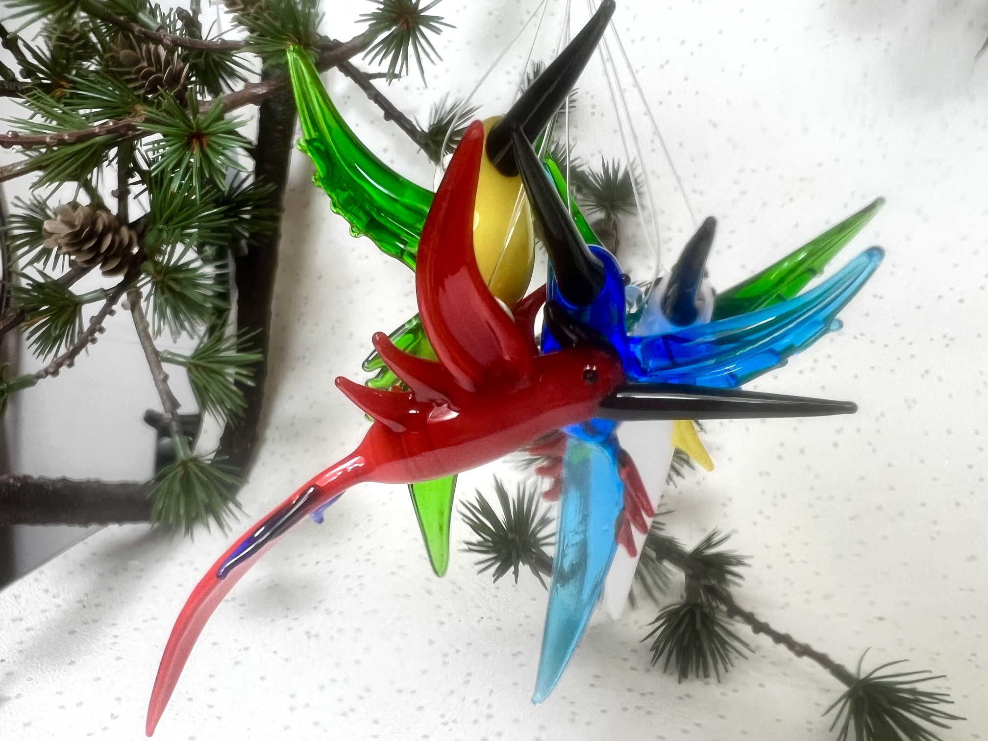 Solid Glass Bird Ornament (S/M) – Yellow/Green - Image 4