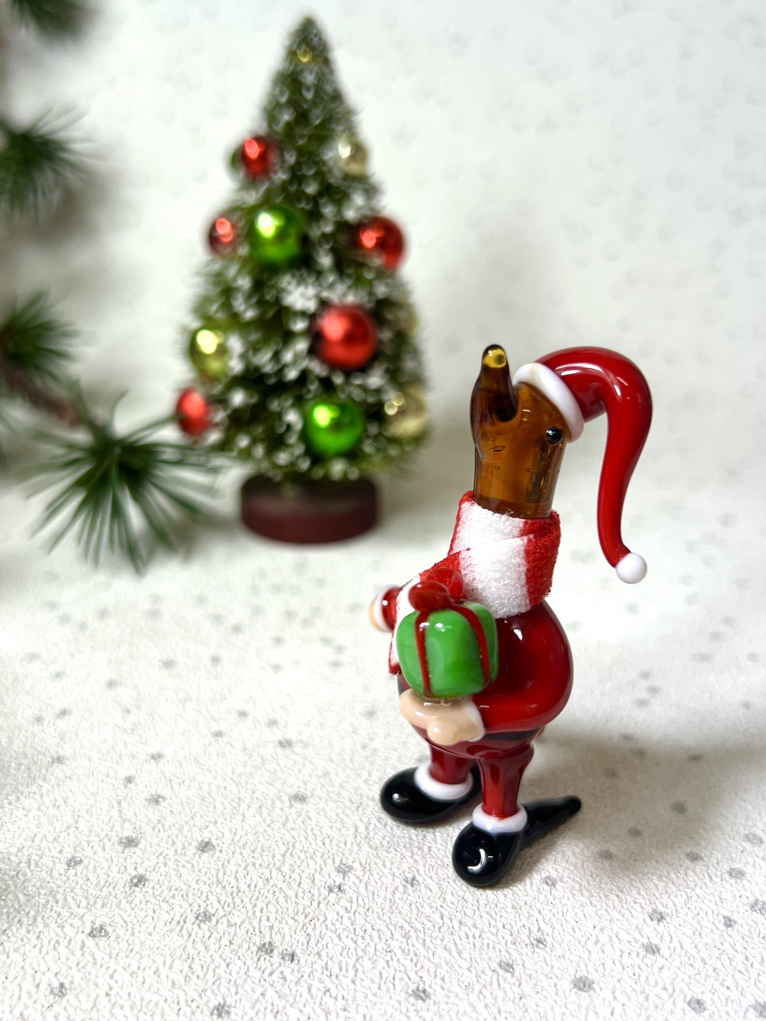 Solid Glass Duck with Gift (S) ~ Multi